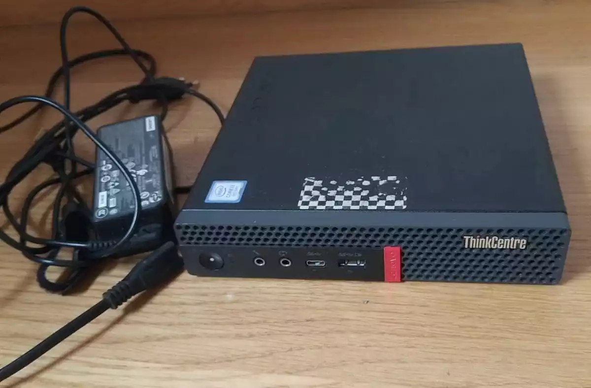 Lenovo Desktop ThinkCentre M720s
